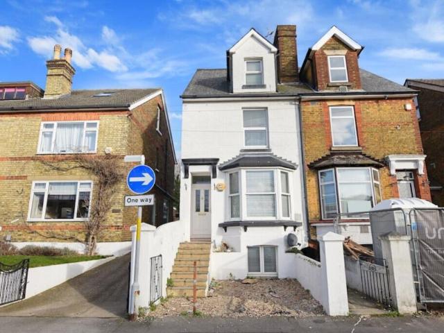 House for rent in Vinters Park, Midway