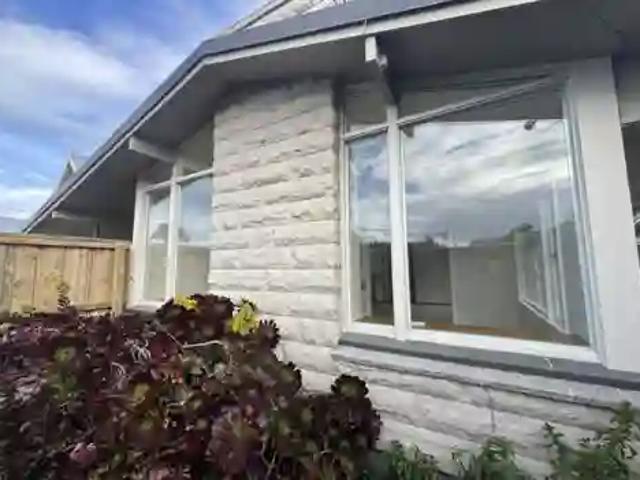 House for rent in Otakou