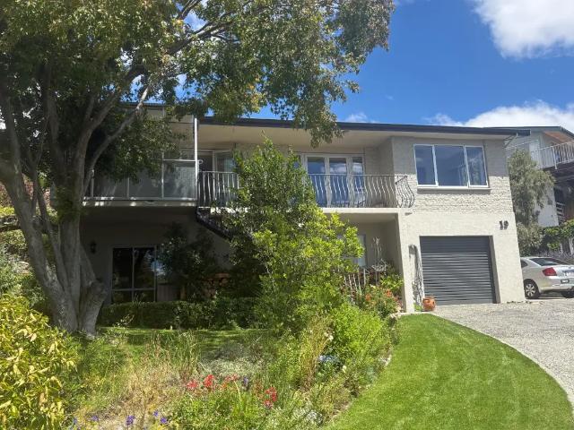 House for rent in Otakou