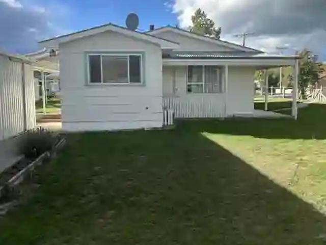 House for rent in Otakou
