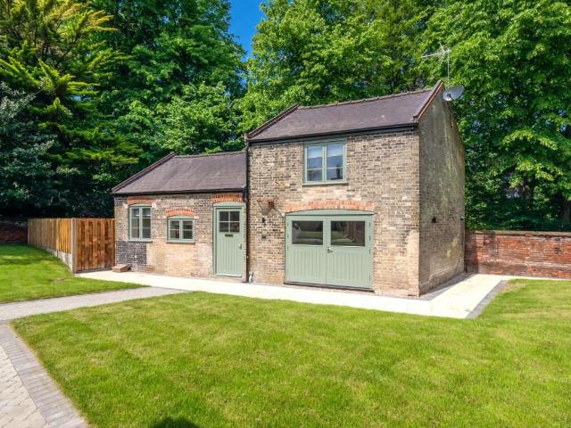 House for rent in Heigham Grove, East Bank