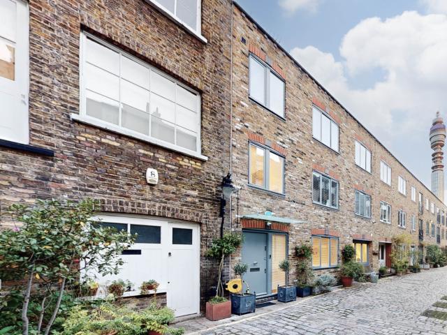 House for rent in Covent Garden, Victoria
