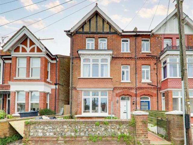 House for rent in Worthing, West Sussex