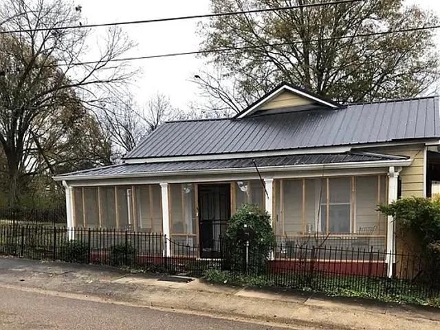 House for rent in Water Valley