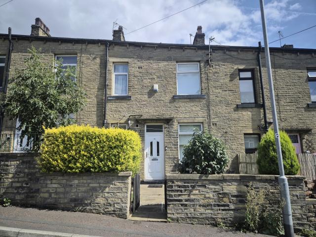 House for rent in Willowfield, Sowerby Bridge