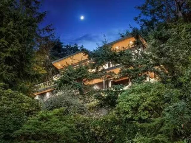 House for rent in West Vancouver, British Columbia