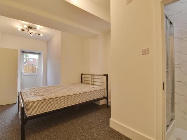 House for rent in Holywell Estate, North Watford