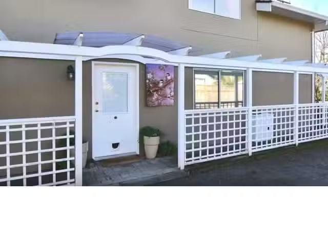House for rent in White Rock, British Columbia
