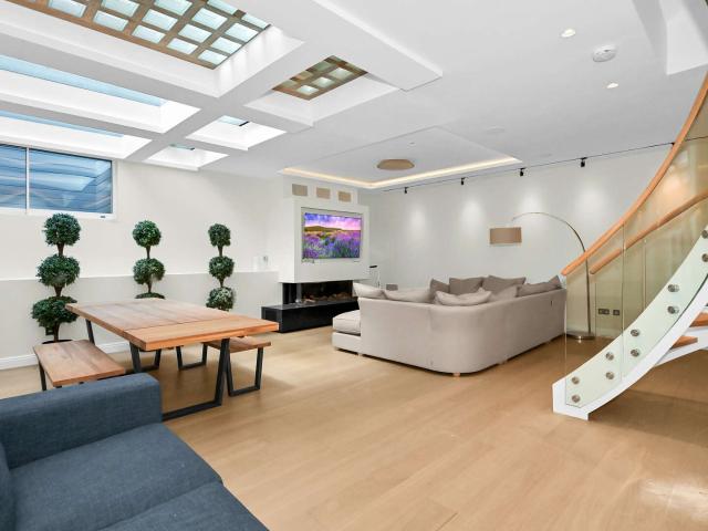 House for rent in City of Westminster, Greater London