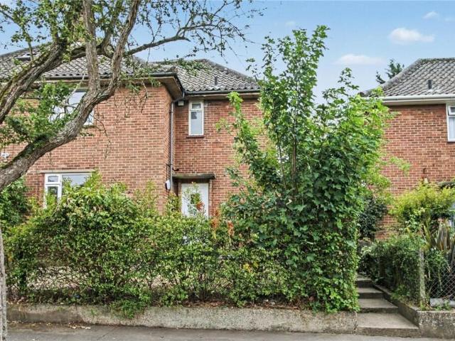 House for rent in Earlham Rise, East Bank