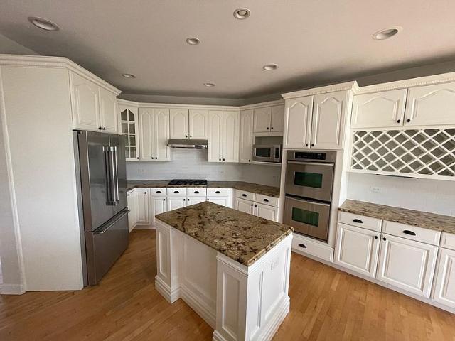 House for rent in Yorkville