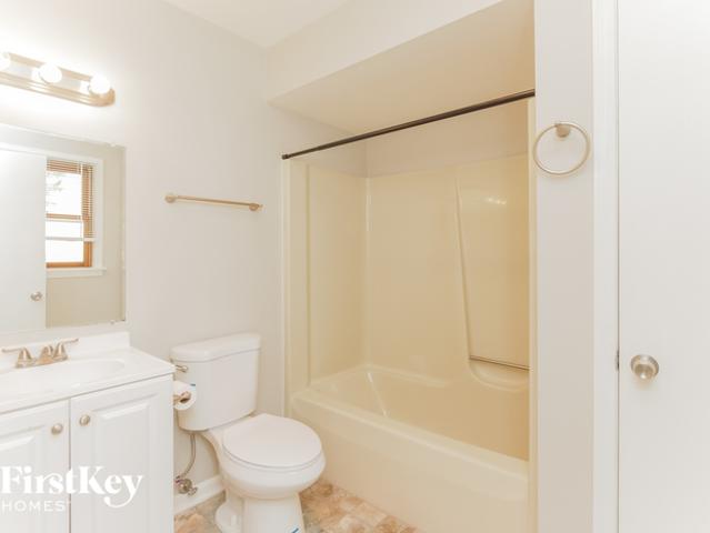 House for rent in Yorkville