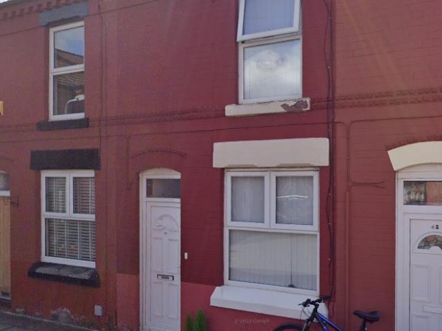 House for rent in Calderstones