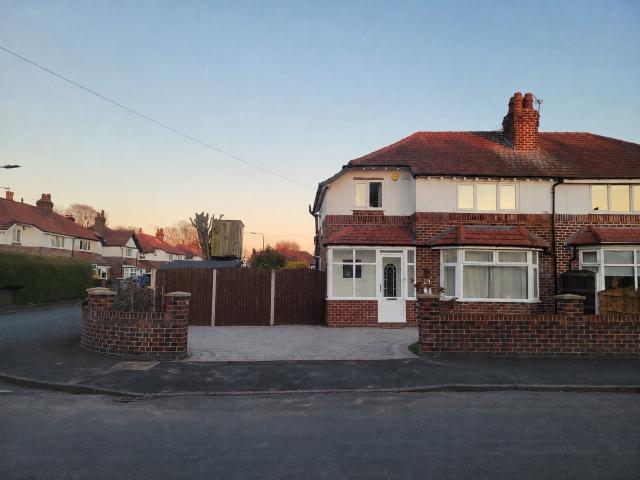 House for rent in Broadheath, Trafford Park