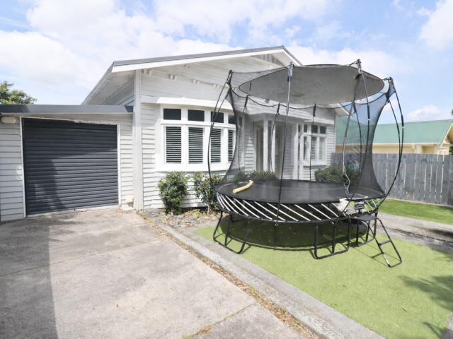 House for rent in Onehunga