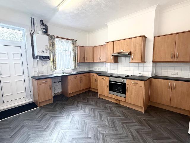 House for rent in North Featherstone, Wakefield