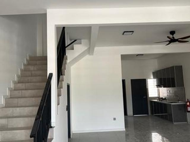 Terraced House for rent in Malaka