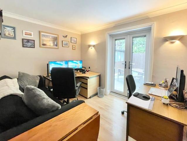 House for sale in Heol-las, Surrey