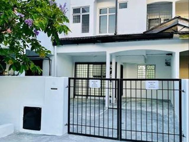 Terraced House for sale in Tanjong Sepat, Selangor