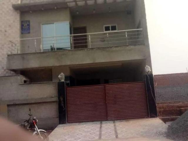House for sale in Faisalabad, Islamabad Capital Territory