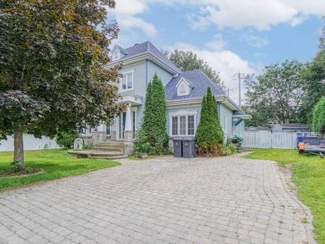 House for sale in Terrebonne