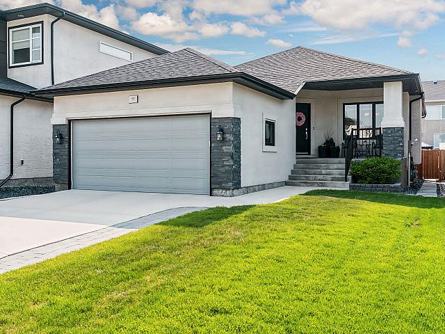 House for sale in East St. Paul, Manitoba