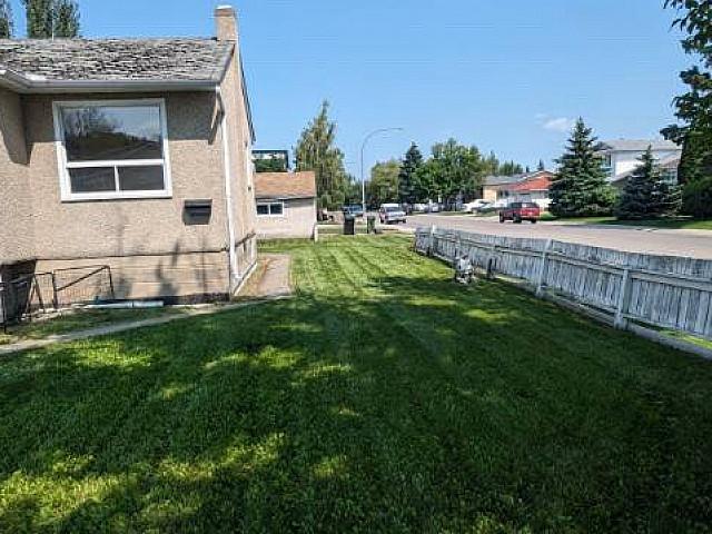 House for sale in Wedgewood, Alberta
