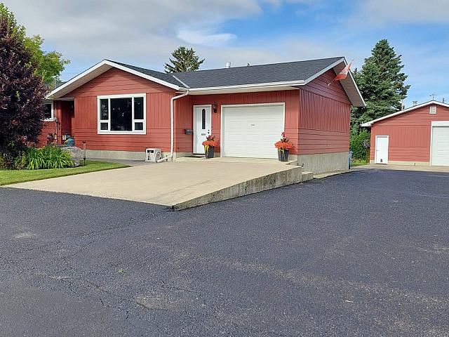 House for sale in Alberta