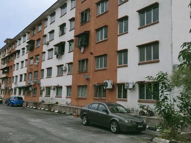 Flat for sale in Kajang, Langat