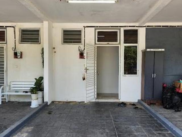 Townhouse for sale in Bandar Puncak Alam, Kuala Selangor