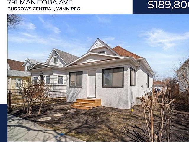 House for sale in Winnipeg