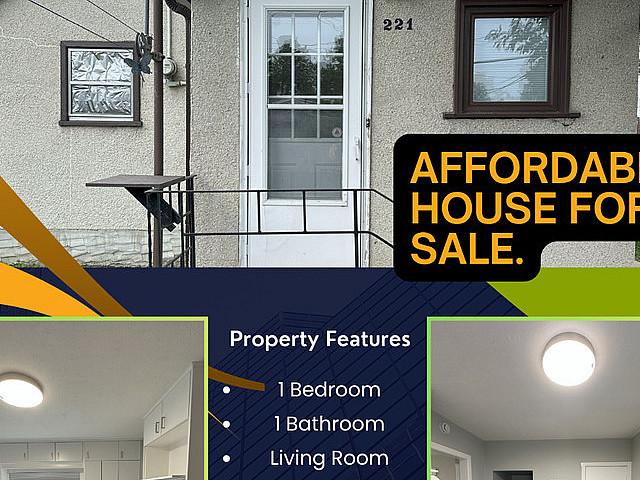 House for sale in Saskatoon, Saskatchewan