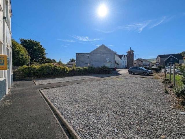 House for sale in Hirwaun