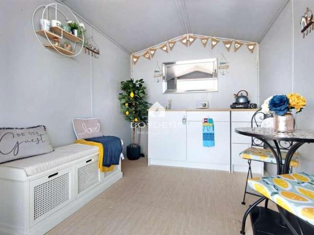 House for sale in Frinton and Walton, Dale Hill