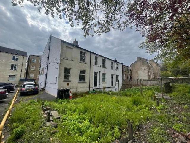 House for sale in Highfields, Huddersfield