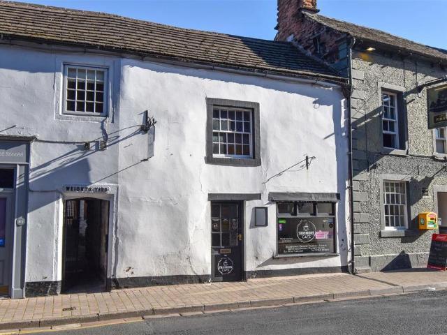 House for sale in Fell Lane