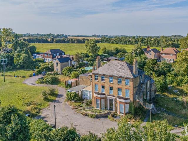 House for sale in Oad Street, Kent