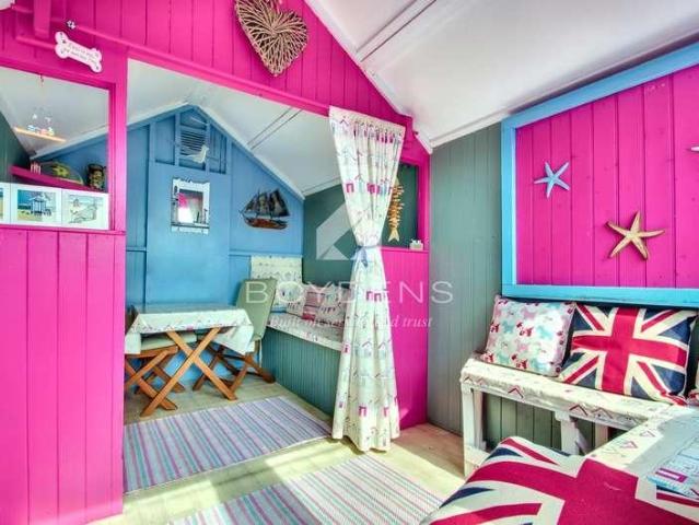 House for sale in Frinton and Walton, Dale Hill