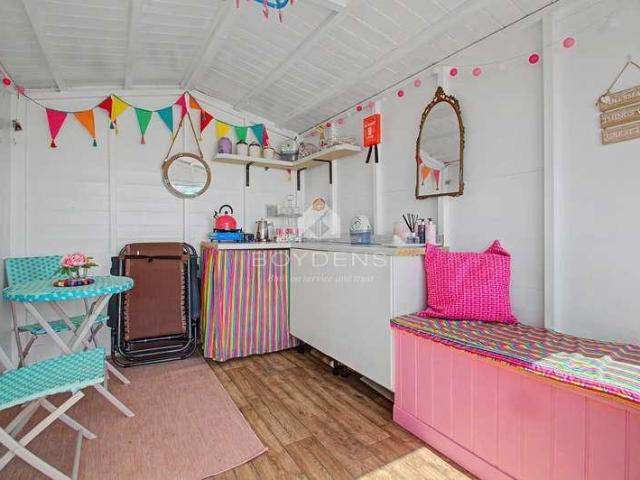House for sale in Frinton and Walton, Dale Hill