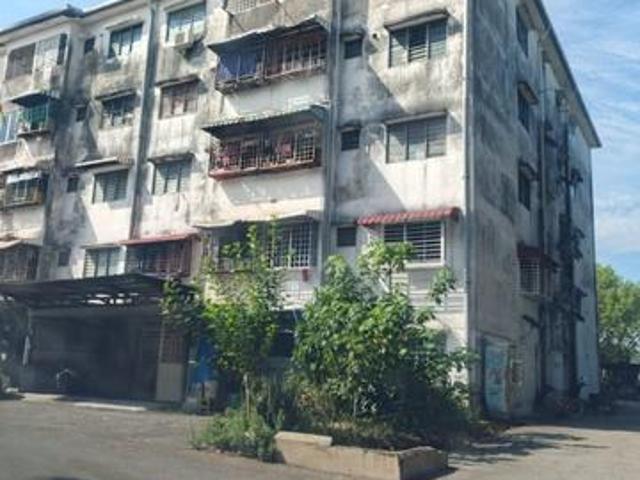 Flat for sale in Kajang, Langat