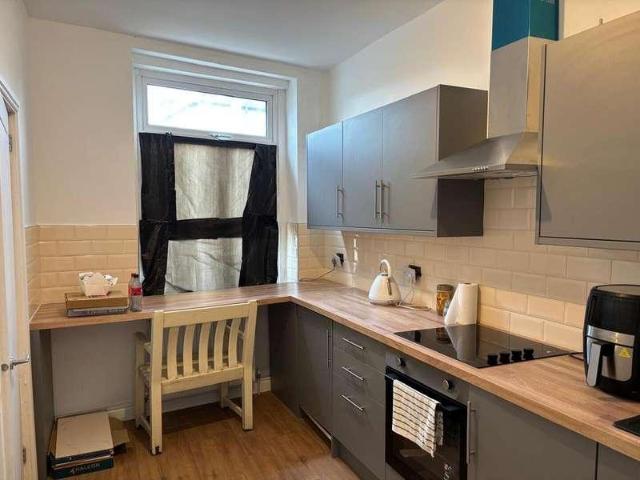 House for sale in Huddersfield, Kirklees