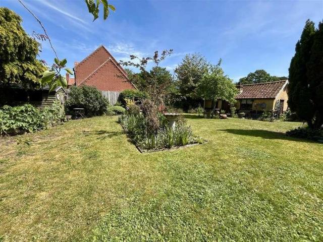 House for sale in Besthorpe, East Tuddenham