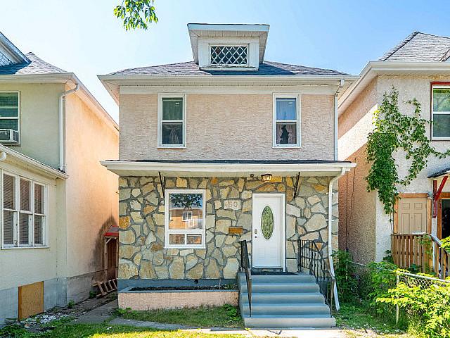 House for sale in East St. Paul, Manitoba