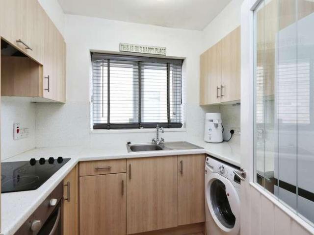 House for sale in Sheffield, Norton Lees