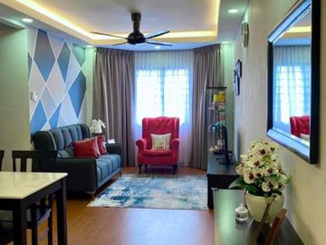 Apartment for sale in Seri Kembangan, Majlis Bandaraya Subang Jaya
