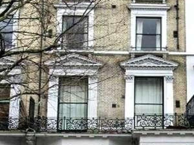 House for sale in Earl's Court, Greater London