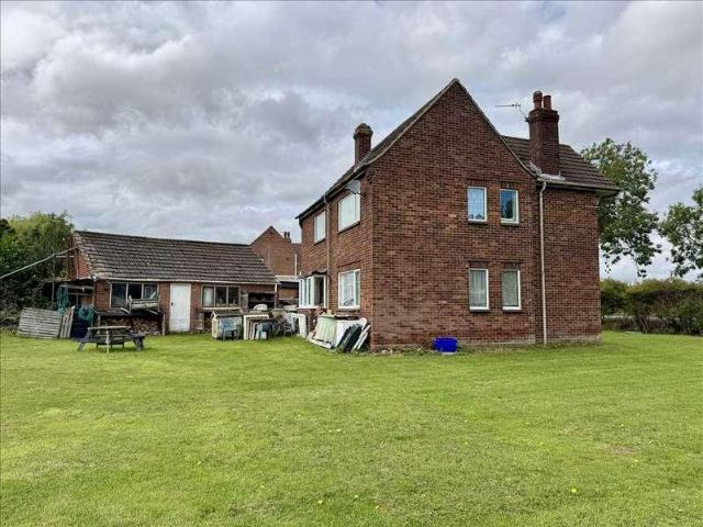 House for sale in Healing, North East Lincolnshire