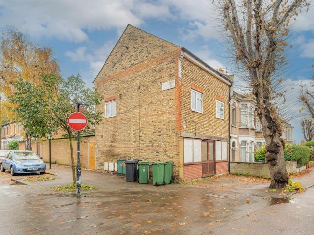 House for sale in Higham Hill, Greater London