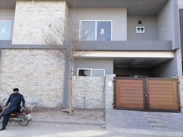 House for sale in Faisalabad, Islamabad Capital Territory