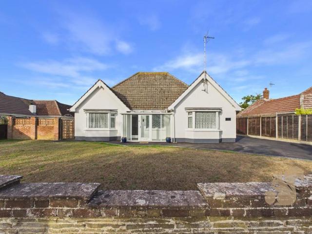 Bungalow for sale in West Mersea, Colchester